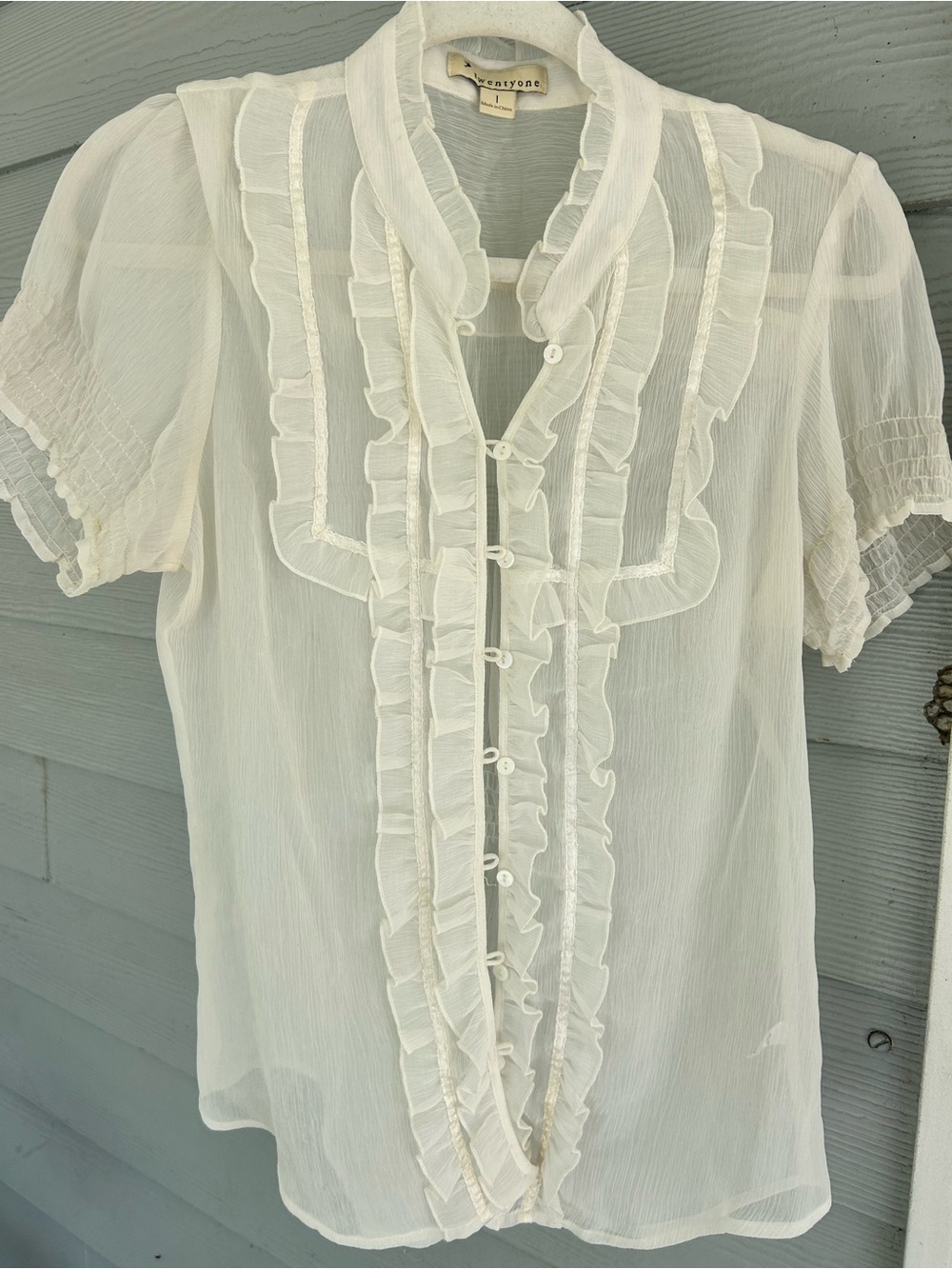 twentyone White Sheer Chiffon Collared Blouse Ruffle Button Front Short Sleeve L